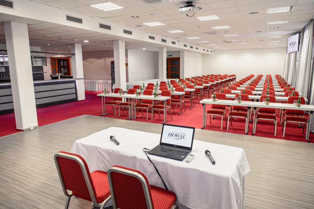 Hotel Horal Rožnov pod Radhoštěm 외부 사진