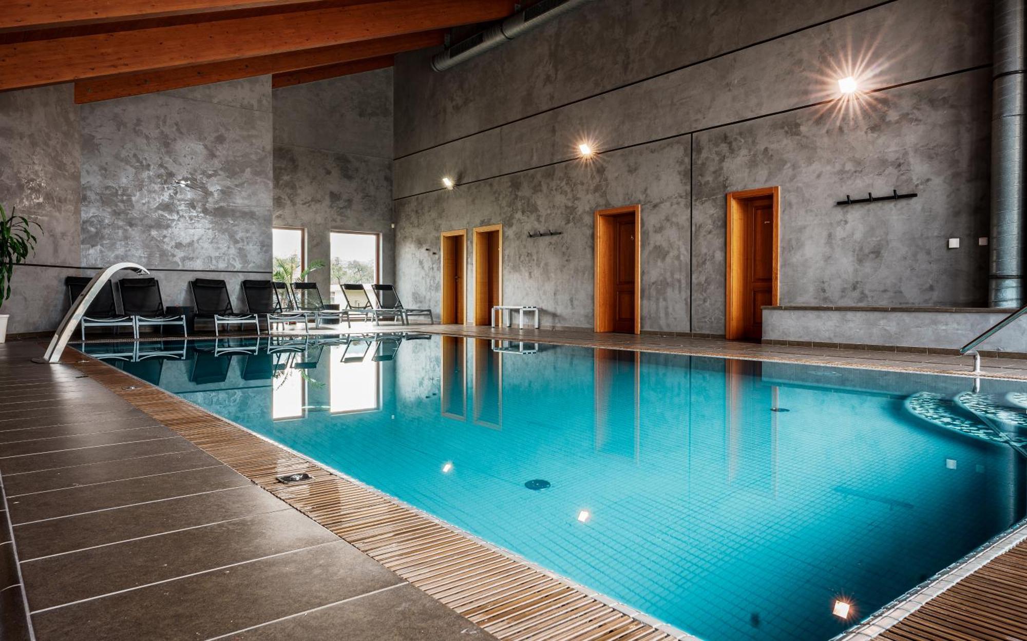 Hotel Horal Rožnov pod Radhoštěm 외부 사진