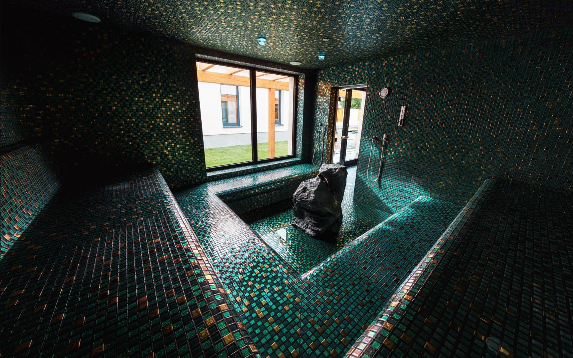 Hotel Horal Rožnov pod Radhoštěm 외부 사진