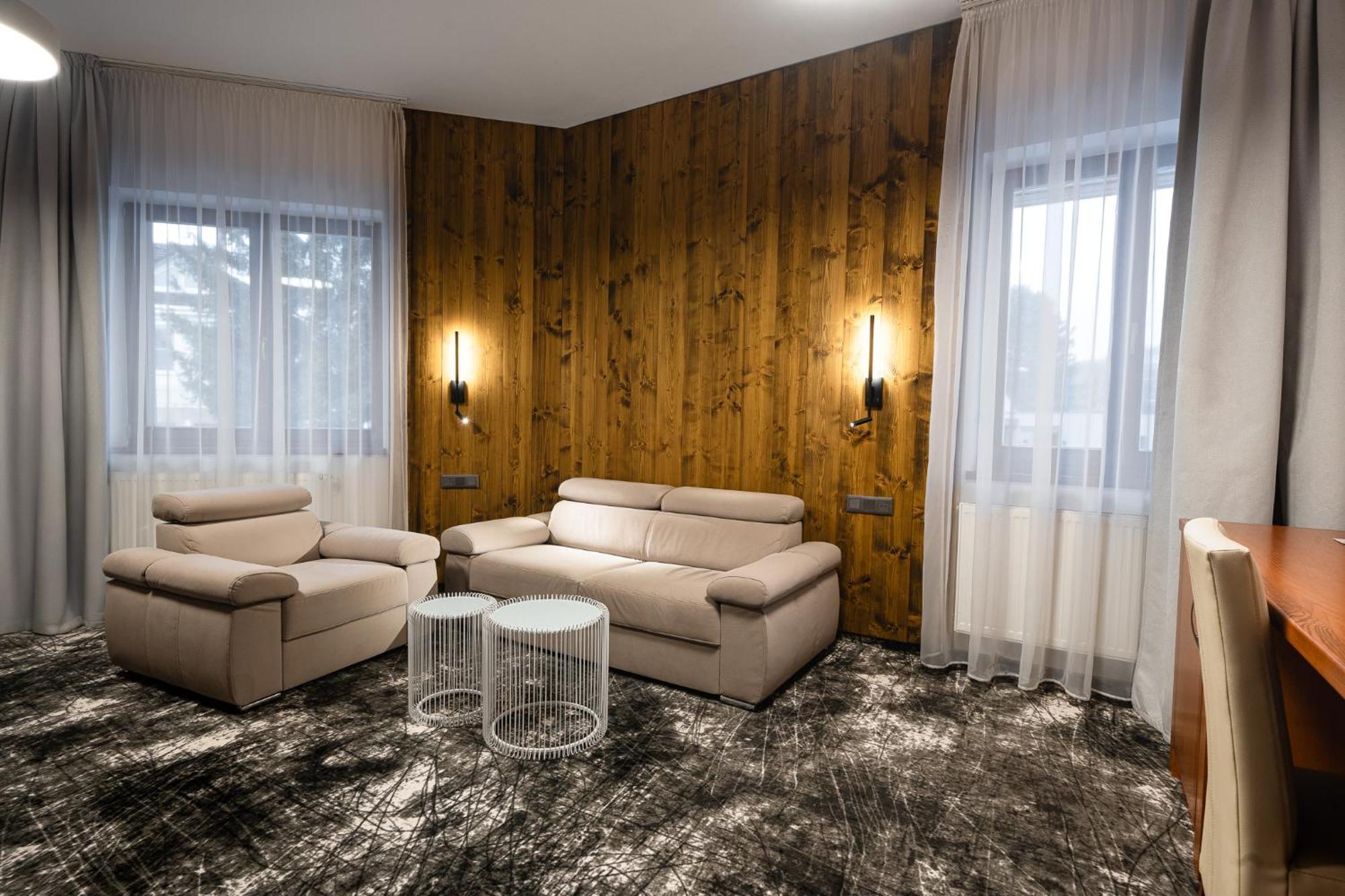 Hotel Horal Rožnov pod Radhoštěm 외부 사진